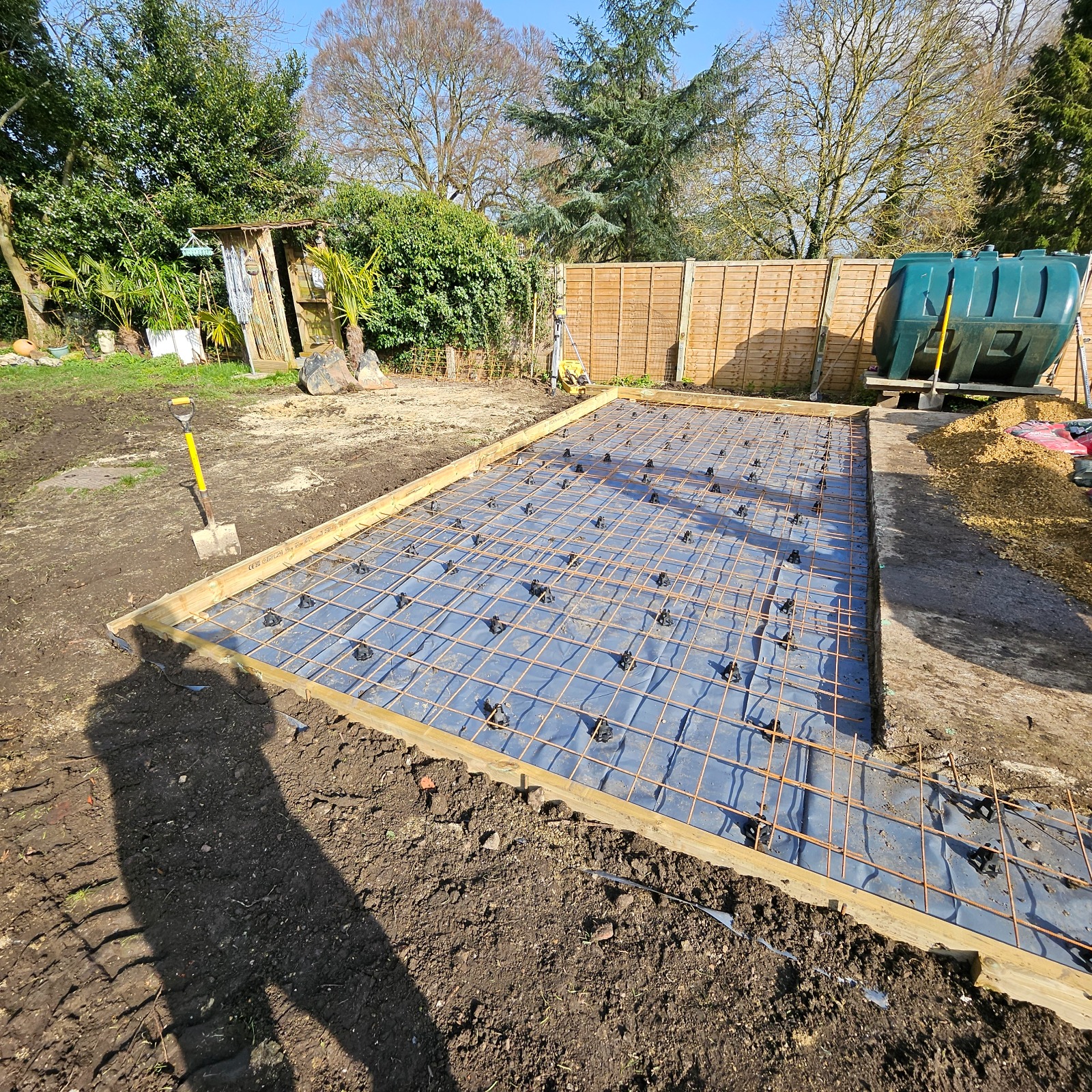 A393 reinforcement mesh and formwork ready for the concrete pour in Basingstoke